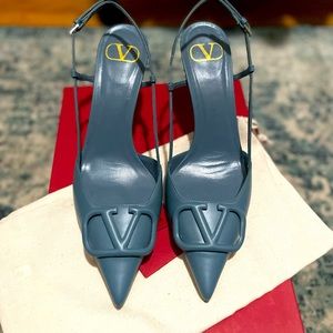 Valentino Vlogo Signature Leather Slingback Pump